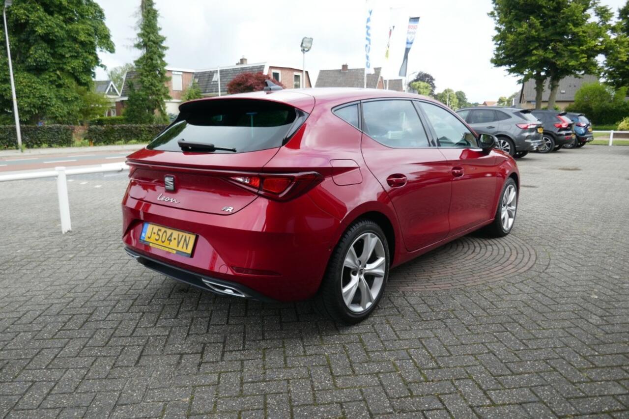 Seat LEON 1.0 TSI FR LAUNCH EDITION 110 PK VIRTUAL COCKPIT / LED / NAVI
