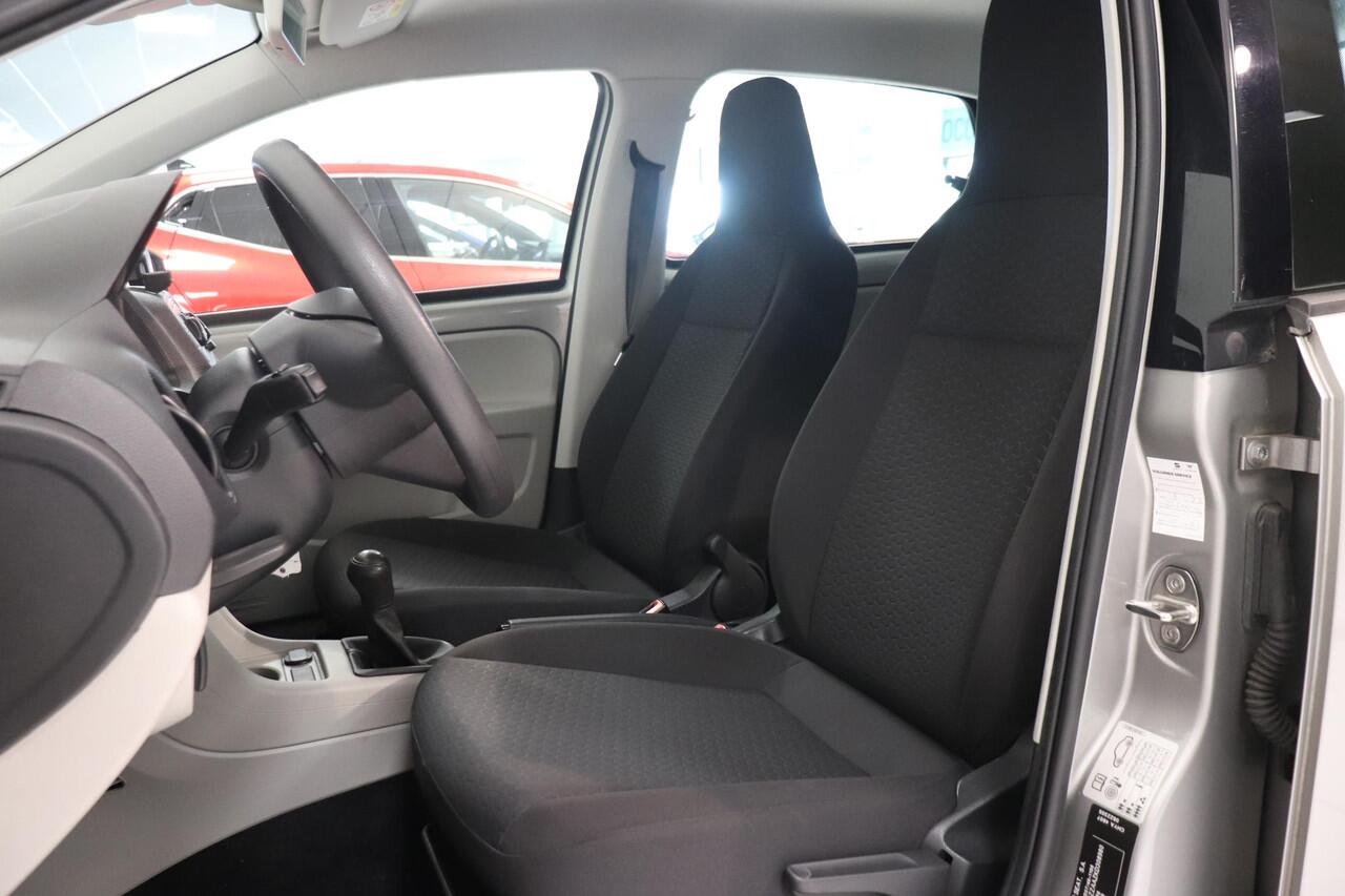 Seat MII 1.0 Style Intense | Airco | Parkeersensor | Trekhaak | Stoelverwarming | Bluetooth | Cruise control |