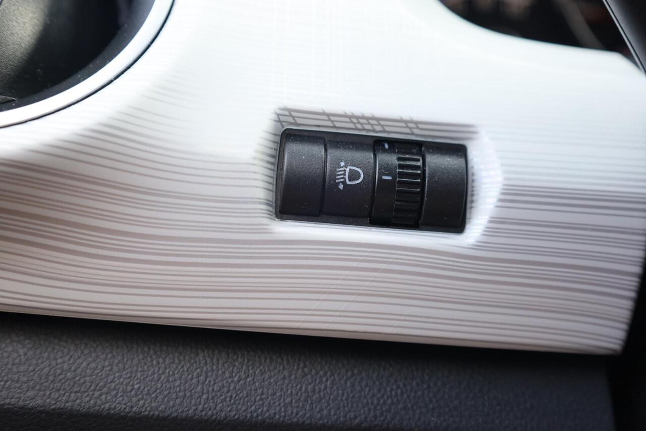 Seat MII Electric electric Plus 83PK / 61kW, NL auto 1e eigenaar dealeronderhouden, SOH 85,7% verwarmbare voorstoelen, climatronic, privacy glas, lederen stuurwiel, cruise control, parkeersensoren achter