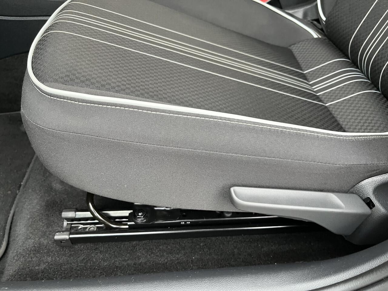 Seat MII Electric electric Plus / PARK. SENSOREN/ CRUISE/ STOELVERWARM./ LANE ASSIST/ BLUETOOTH/ CLIMA