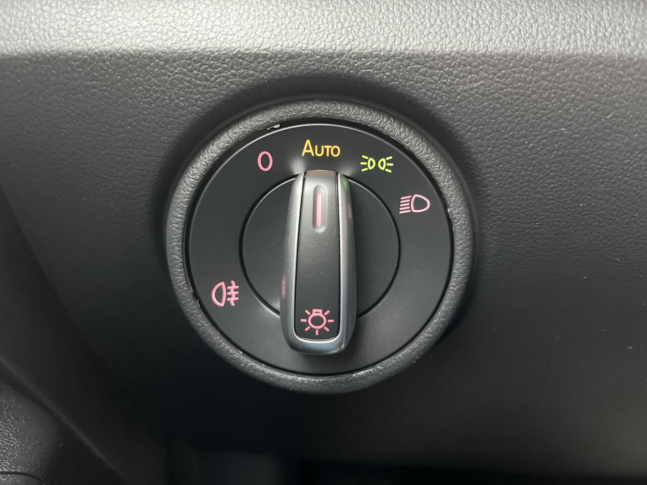 Seat MII Electric electric Plus / PARK. SENSOREN/ CRUISE/ STOELVERWARM./ LANE ASSIST/ BLUETOOTH/ CLIMA