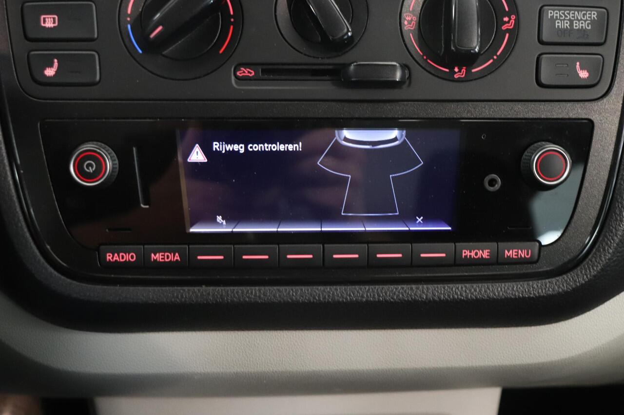 Seat MII 1.0 Style Intense | Airco | Parkeersensor | Trekhaak | Stoelverwarming | Bluetooth | Cruise control |