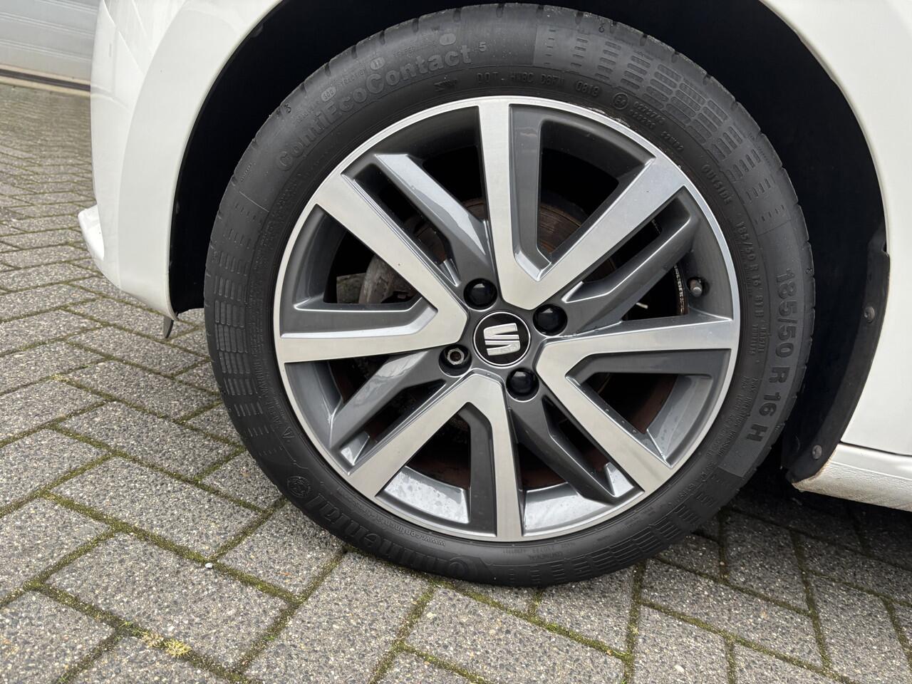 Seat MII 1.0 FR Airco / Cruise / Parkeersensoren / Bluetooth / 16''LMV