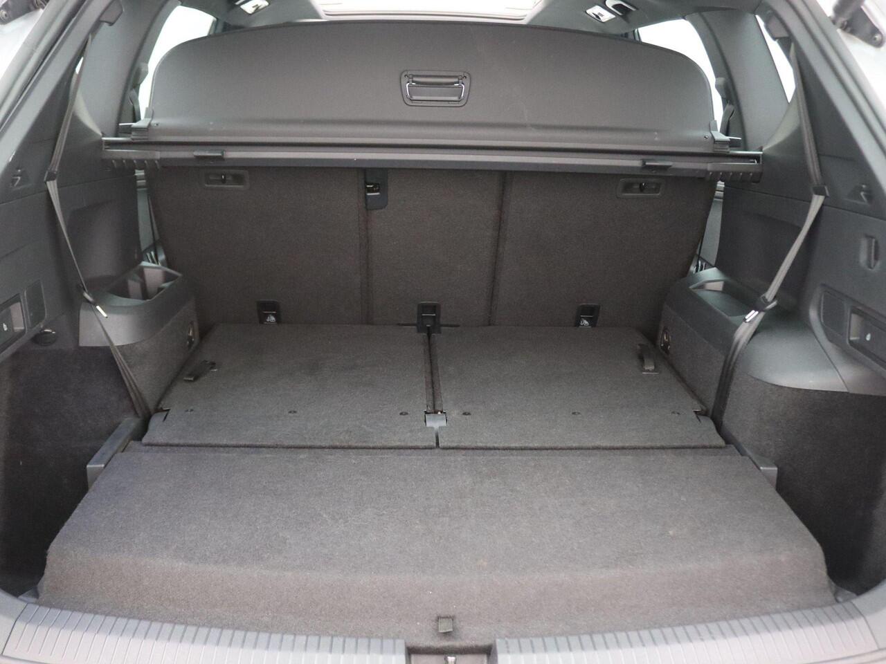 Seat Tarraco 1.5 TSI Style 7p. 150PK DSG Pano-Schuifdak, Adaptieve Cruise Controle, Beats Audio, Keyless, Side Assist, Achteruitrijcamera, Navi, Trekhaak, 17" LM Velgen