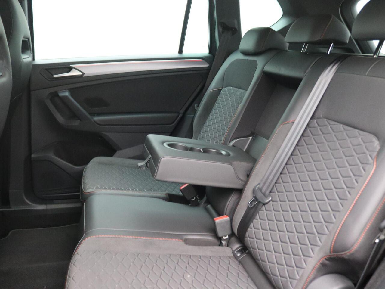 Seat Tarraco 1.4 TSI e-Hybrid PHEV FR Business 245PK DSG Trekhaak, Achteruitrijcamera, Elektrische Memorystoel, Adaptieve Cruise Control, Side Assist, Keyless, Easy Open, Stoelverwarming voor + achter, 19" LM Velgen