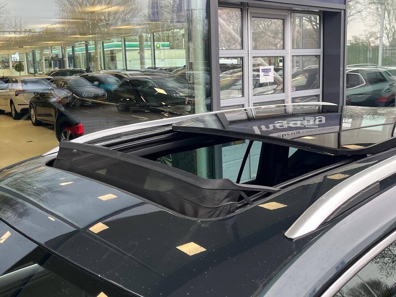 Seat Tarraco 1.4 TSI e-Hybrid PHEV 245pk DSG FR Business Intense / Panoramadak / Lederen Bekleding / Memory / 20" LMV / Navi / Camera / Keyless / Alarm / Stuur en Stoelverwarming V+A