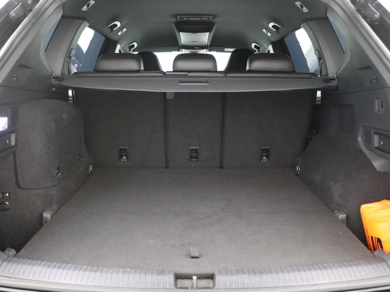 Seat Tarraco 1.4 TSI e-Hybrid PHEV FR 245PK DSG Trekhaak, Achteruitrijcamera, Keyless, Side Assist, Stoel en Achterbankverwarming, Navi, 19" LM Velgen, Adaptieve Cruise Controle