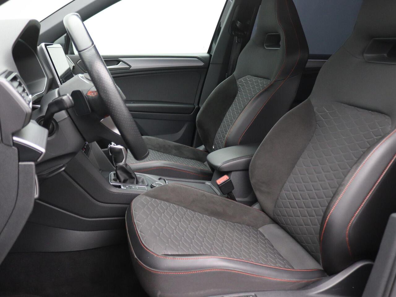 Seat Tarraco 1.4 TSI e-Hybrid PHEV FR 245PK DSG Trekhaak, Achteruitrijcamera, Keyless, Side Assist, Stoel en Achterbankverwarming, Navi, 19" LM Velgen, Adaptieve Cruise Controle