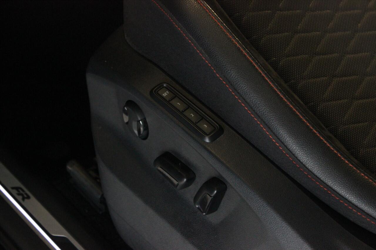 Seat Tarraco 1.5 TSI FR Business Intense Pano | Trekhaak | 360° Camera | Beats | Stoel/Stuurverw. | Keyless | Carplay | Full LED | 20" LMV | PDC V+A