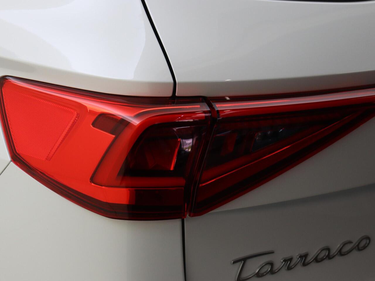 Seat Tarraco 1.4 TSI e-Hybrid PHEV | Trekhaak | 360 camera | Parkeerassistent | Keyless | Navigatie | Dodehoek detectie | Stoelverwarming voor en achter |