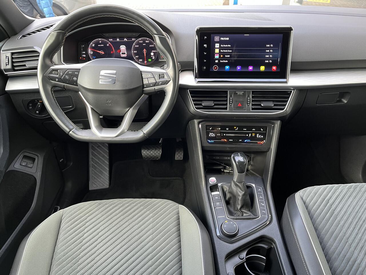 Seat Tarraco 1.4 TSI e-Hybrid PHEV Xperience Business Intense / AUTOMAAT/ ELEKTR. TREKHAAK/ RIJ-MODI/ PARK. SENSOREN + CAMERA/ DIGITAL DASH/ FULL LINK/ STOEL VERWARM. V+A/ ADAPT. CRUISE/ NAVI/ LED