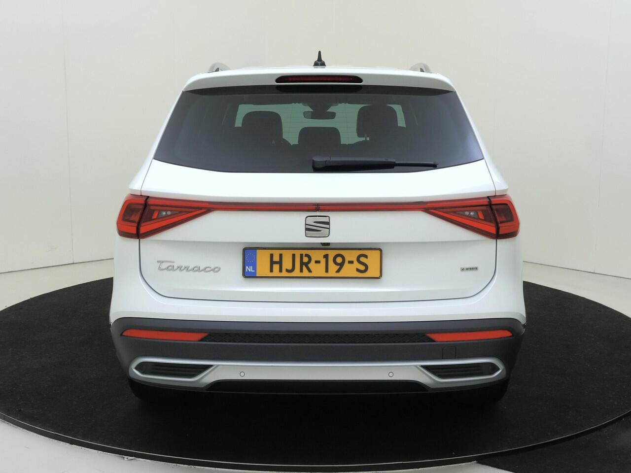 Seat Tarraco 1.4 TSI e-Hybrid PHEV | Trekhaak | 360 camera | Parkeerassistent | Keyless | Navigatie | Dodehoek detectie | Stoelverwarming voor en achter |