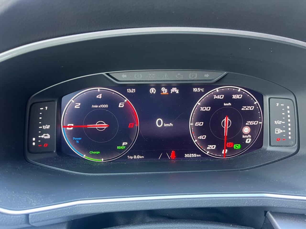 Seat Tarraco 1.4 TSI e-Hybrid PHEV FR Business / Pano / Stoelverwarm. voor + achter / Camera / Elekt. klep / Trekhaak /