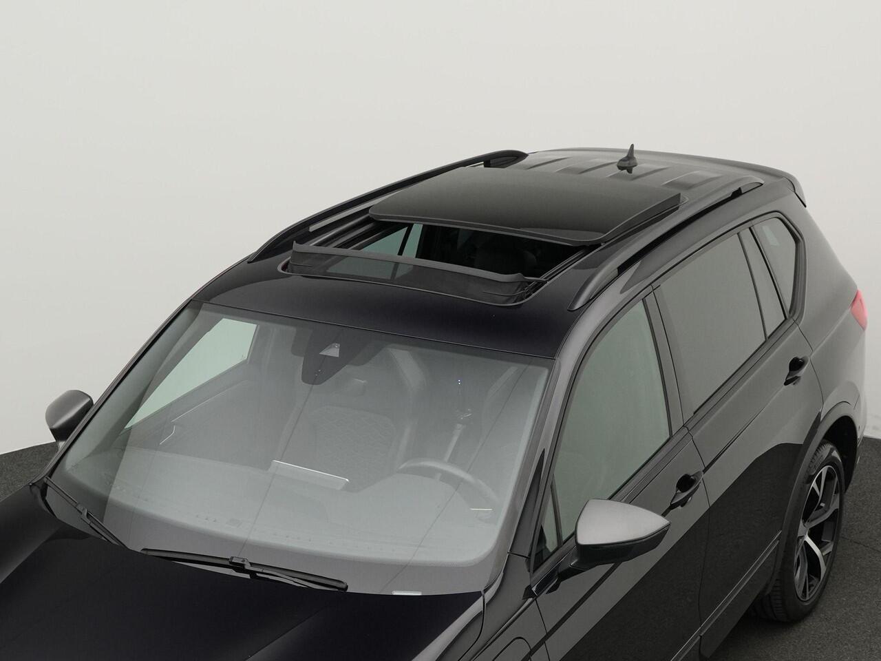 Seat Tarraco 1.4 TSI e-Hybrid 245 pk DSG PHEV FR | Panoramadak | Geheugenstoel | Adaptief onderstel | Stoelverwarming vóór en achter | Achteruitrijcamera