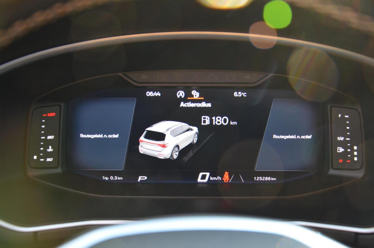 Seat Tarraco 1.5 TSI Xcellence 7 Persoons Automaat/Navi/Pdc/Ecc/Achteruitrijcamera/Stoelverwarming/trekhaak elektrisch uitklapbaar/Virtueel dashboard/Privacy-Glass/Cr-Controle/19-Inc Lmv