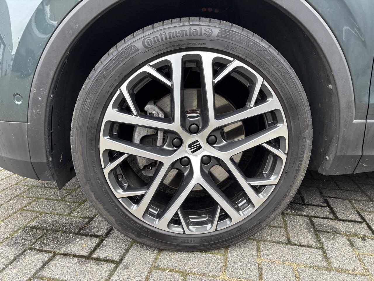 Seat Tarraco 1.4 TSI 245pk e-Hybrid PHEV Xperience DSG Automaat Panoramadak / Trekhaak wegklapbaar / Navigatie / Apple CarPlay, Android Auto / 20"LM Velgen