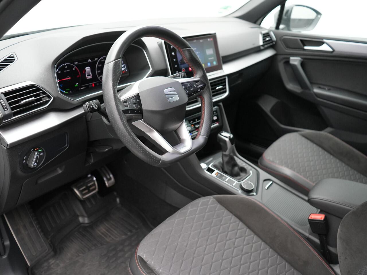 Seat Tarraco 1.4 TSI e-Hybrid FR Plug in Hybrid 245pk PHEV | Trekhaak af Fabriek | Adaptive Cruise | 360 Camera | Half Lederen Sportstoelen Memory | Carplay | Keyless |