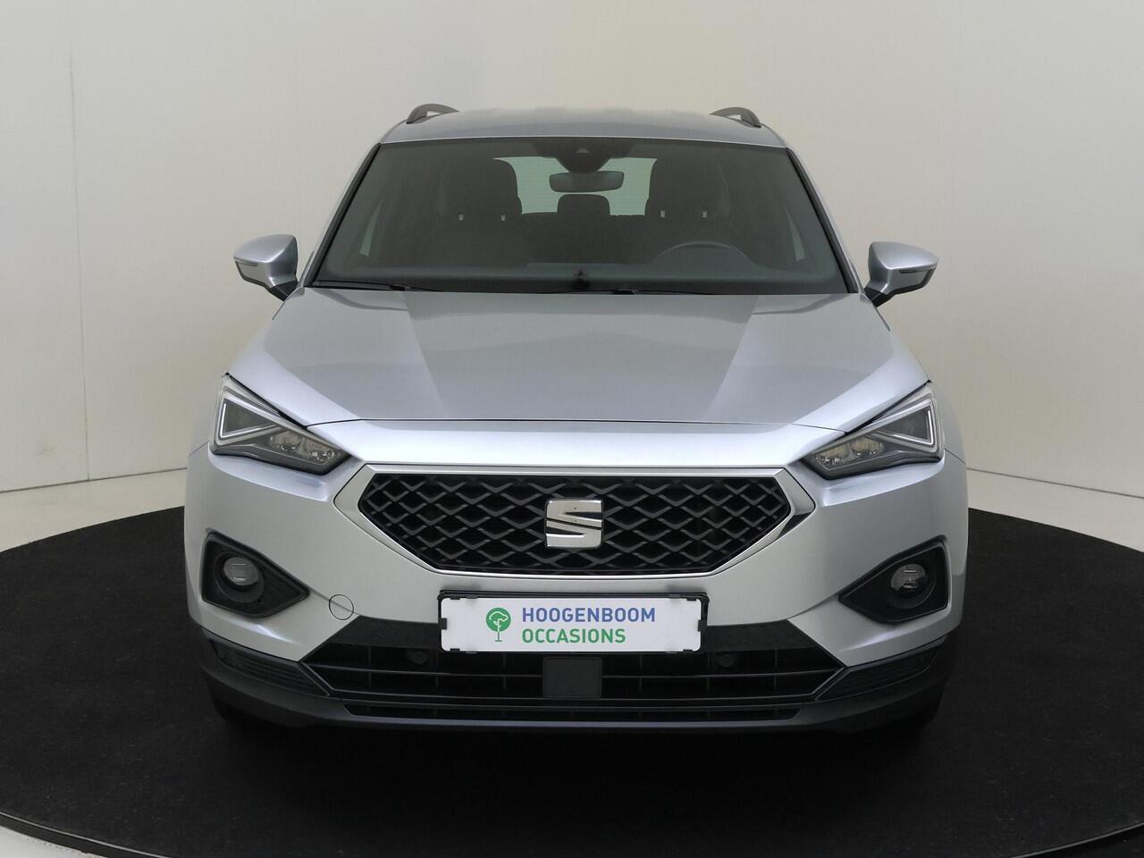 Seat Tarraco 1.5 TSI Style | Parkeerasisstent | Achteruitrijcamera | 3-zone airco | Dodehoek detectie | Navigatie | Digital cockpit | Elektrisch inklapbare buitenspiegels |