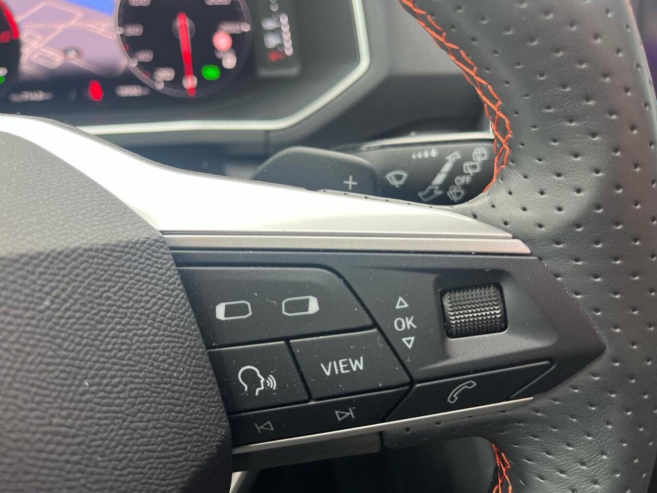 Seat Tarraco 1.4 TSI e-Hybrid PHEV FR Business / Pano / Stoelverwarm. voor + achter / Camera / Elekt. klep / Trekhaak /