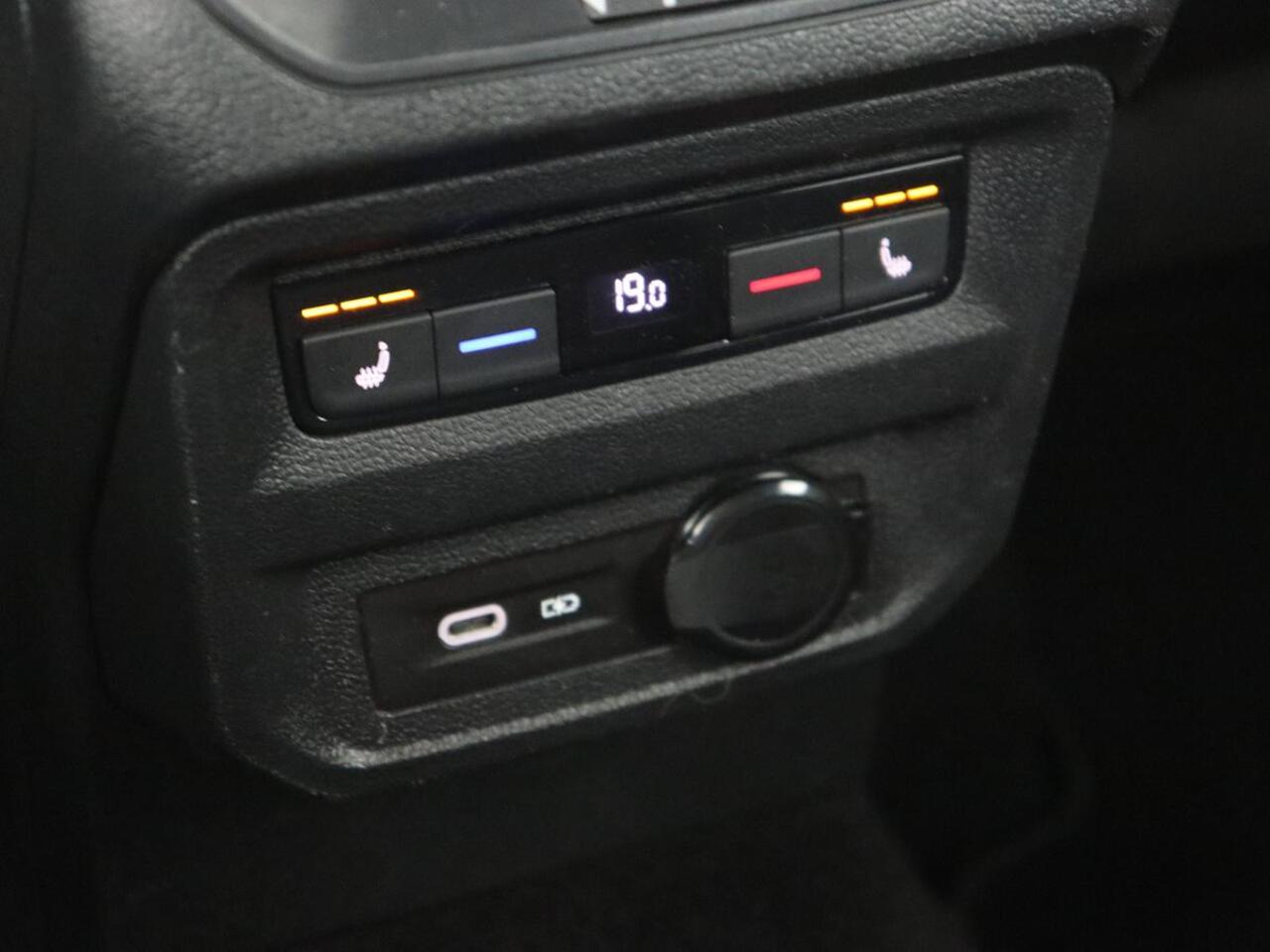 Seat Tarraco 1.4 TSI e-Hybrid PHEV Xcellence | Trekhaak | Stoelverwarming | Adaptive cruise | Carplay | Camera | Navigatie | Keyless | Achterbankverwarming | Plug In