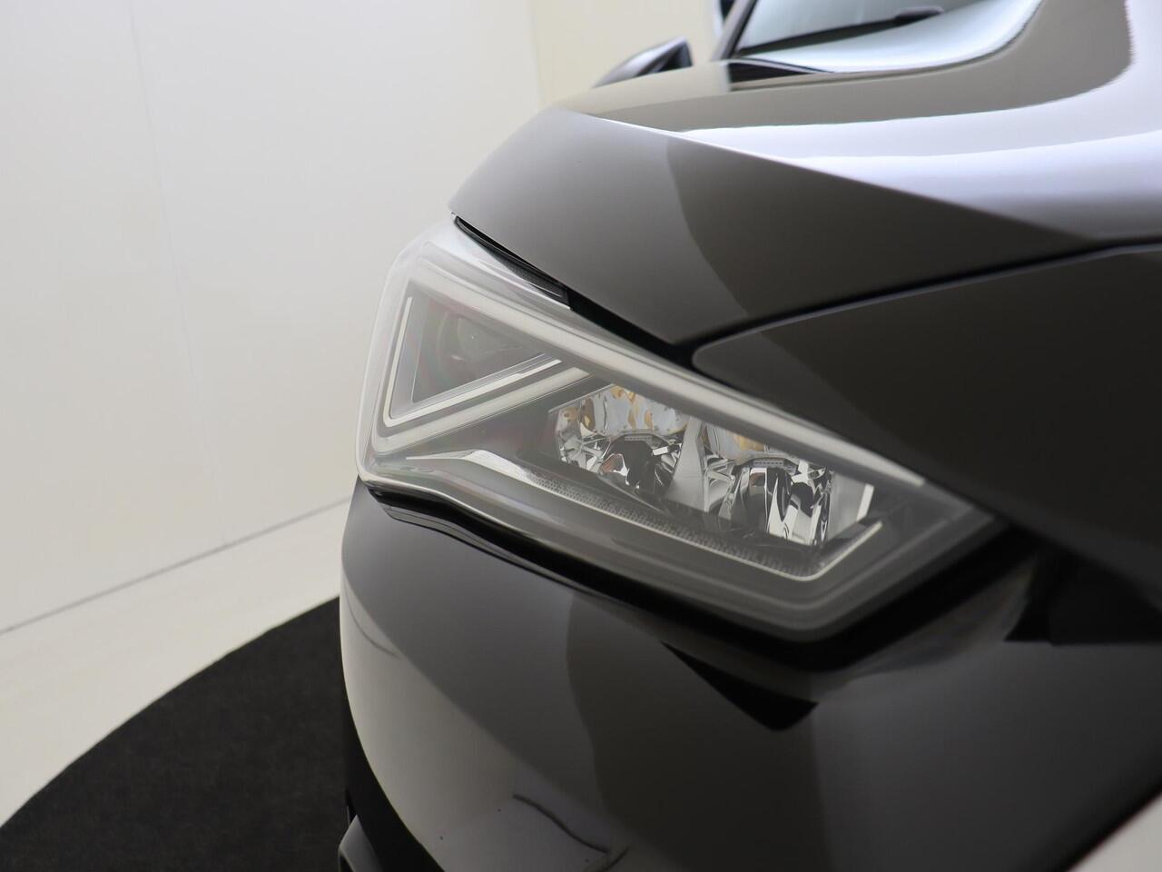 Seat Tarraco 1.4 TSI e-Hybrid PHEV Xperience Business Intense | 360 camera | Adaptieve demping | Parkeerasisstent | Keyless | Navigatie | Dodehoek detectie | Stoelverwarming voor en achter | Lederen bekleding |