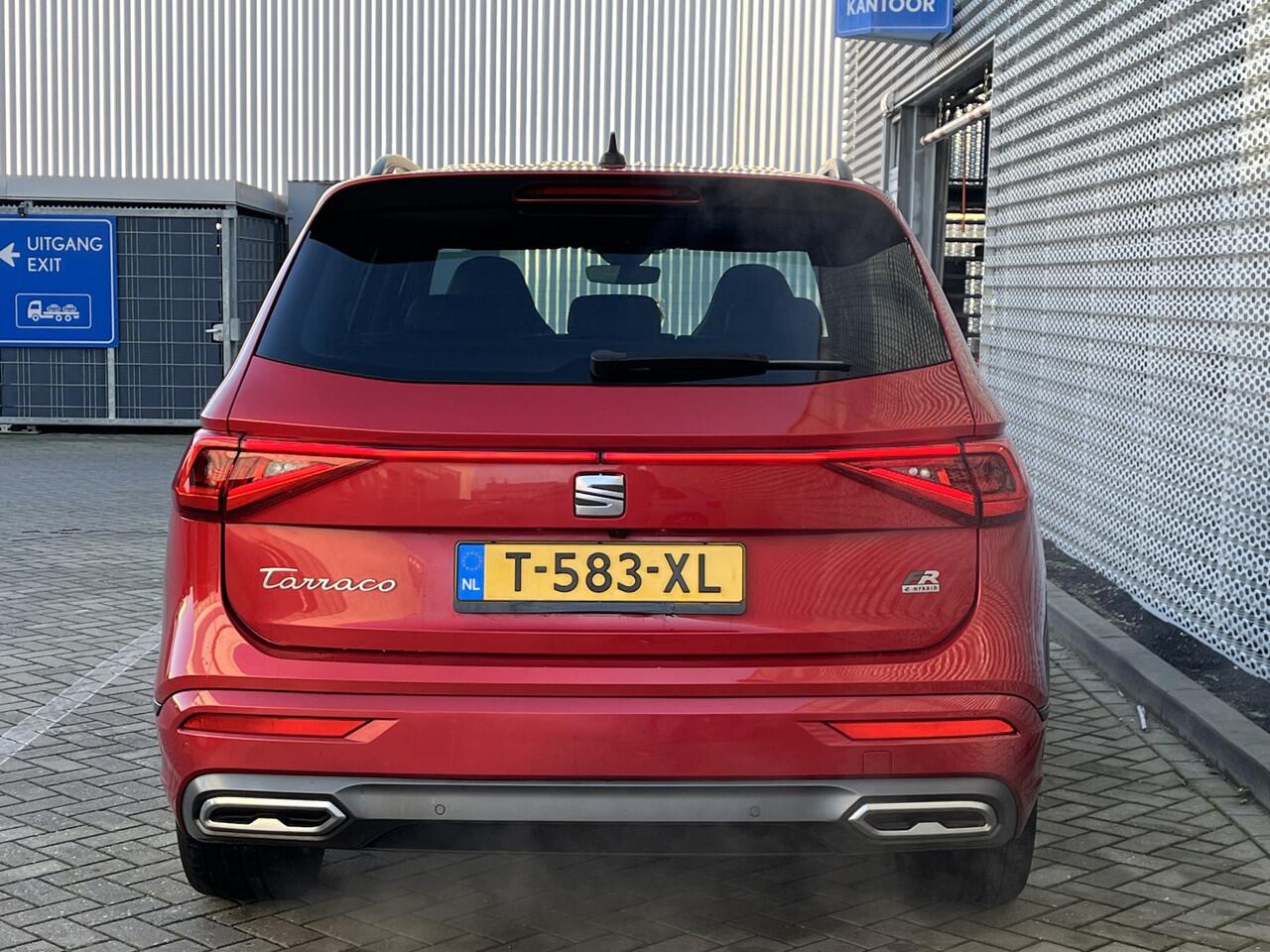Seat Tarraco 1.4 TSI e-Hybrid PHEV FR / Digitaal dashboard / Pano / Camera / Parkeersensoren V+A / Zwenkbare trekhaak / **