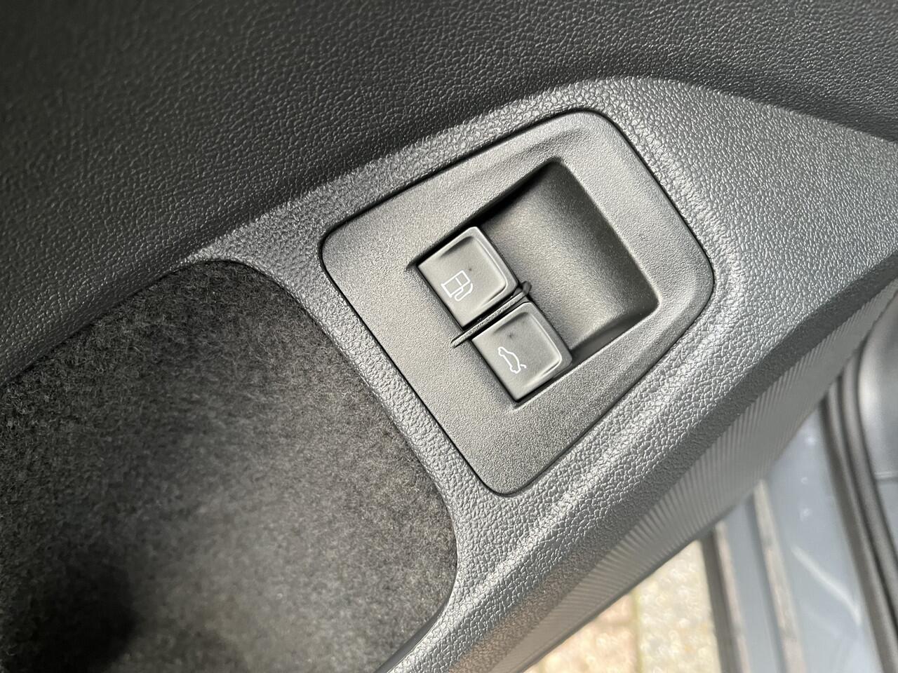 Seat Tarraco 1.4 TSI e-Hybrid PHEV Xperience Business Intense / AUTOMAAT/ ELEKTR. TREKHAAK/ RIJ-MODI/ PARK. SENSOREN + CAMERA/ DIGITAL DASH/ FULL LINK/ STOEL VERWARM. V+A/ ADAPT. CRUISE/ NAVI/ LED