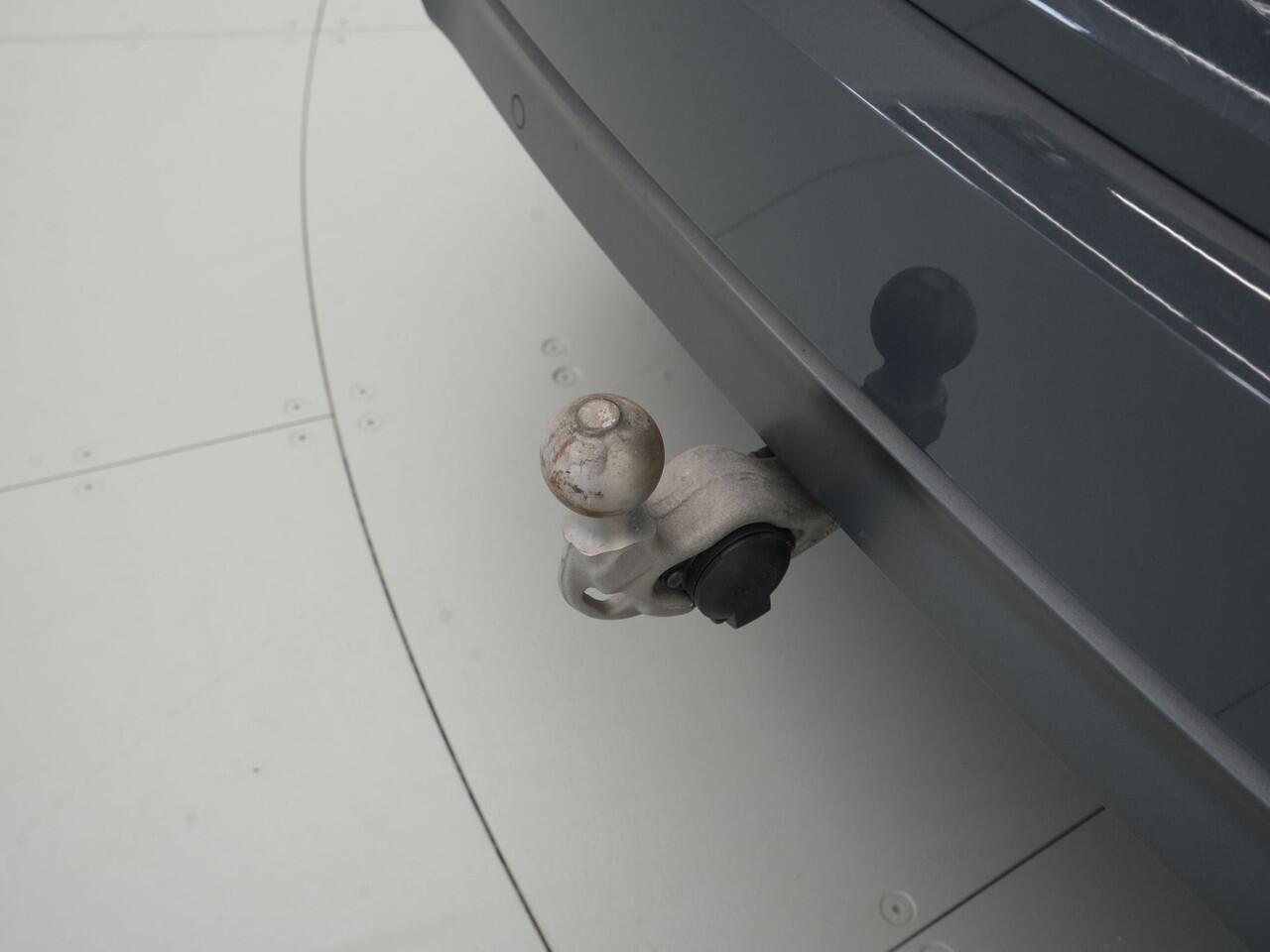 Seat Tarraco 1.5 TSI 150pk DSG FR Business Intense Panoramadak Navigatie Trekhaak Stoelverwarming v + a