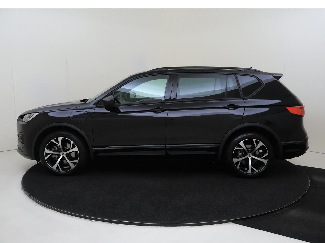 Seat Tarraco 1.4 TSI e-Hybrid PHEV FR Business | Trekhaak | Adaptieve demping | Parkeerassistent | Keyless | Stoelverwarming voor en achter | Dodehoek detectie | Achteruitrijcamera |