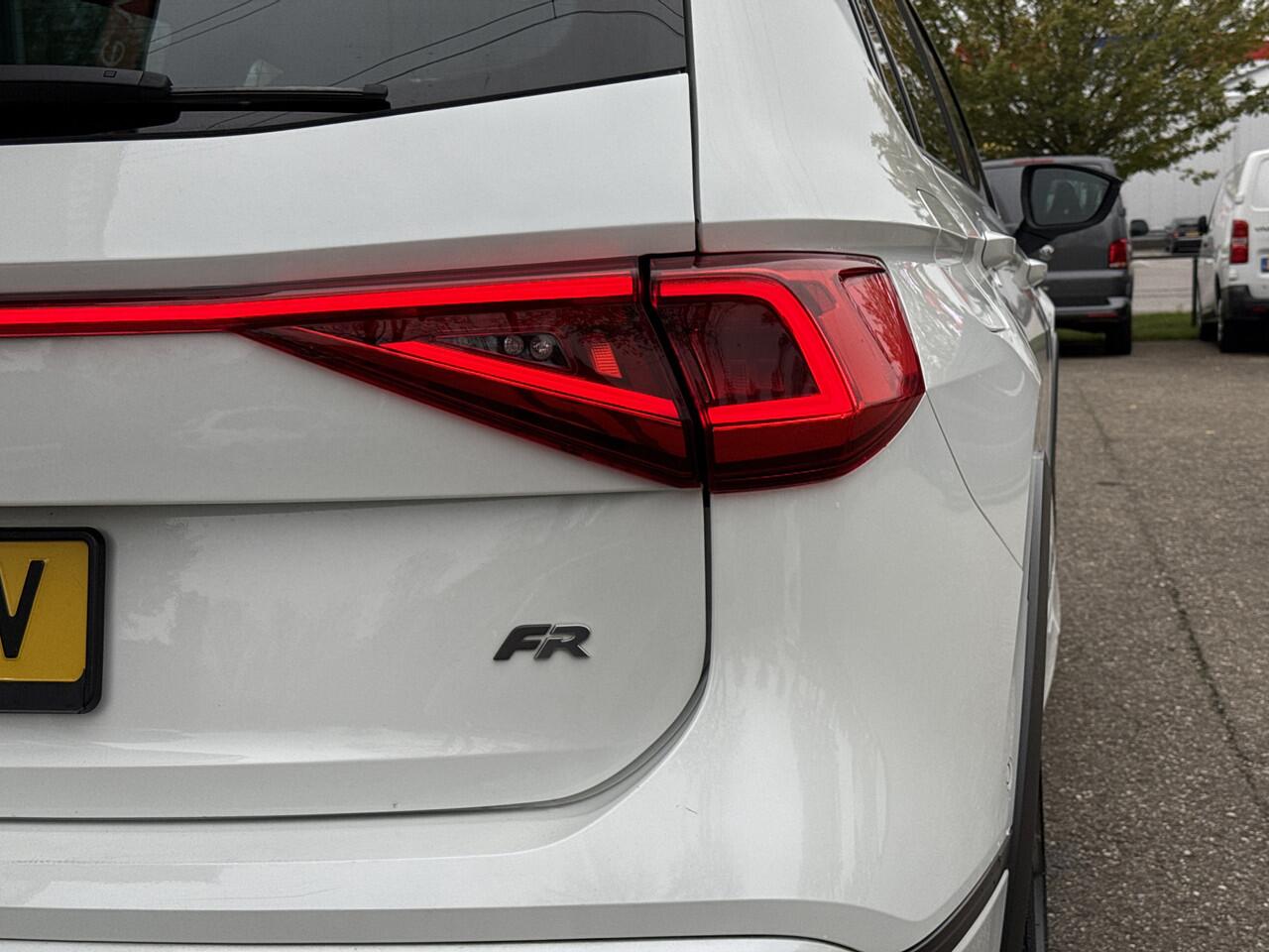 Seat Tarraco 1.5 TSI FR 7p. | NL-auto | Pano | Trekhaak | Beats | Adapt. cruise | Virtual