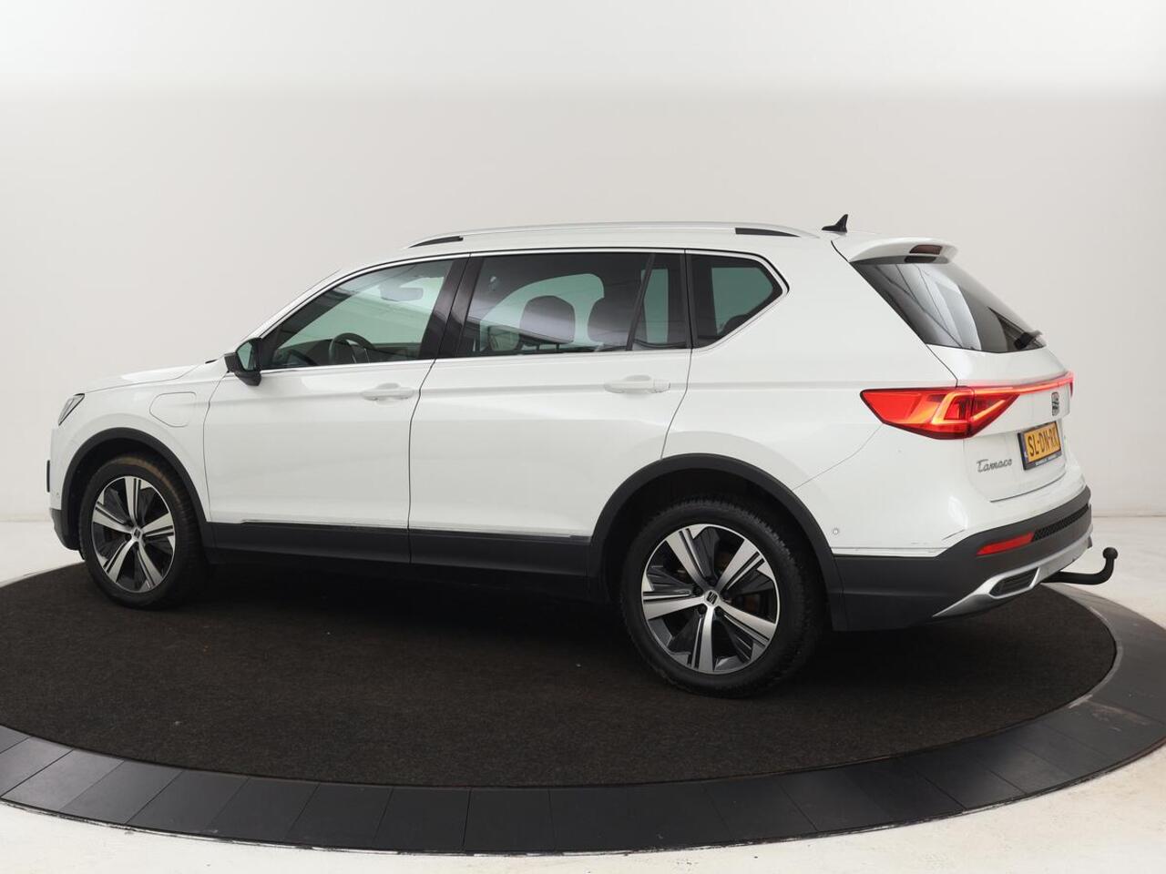 Seat Tarraco 1.4 TSI e-Hybrid PHEV Xcellence | Trekhaak | Stoelverwarming | Adaptive cruise | Carplay | Camera | Navigatie | Keyless | Achterbankverwarming | Plug In