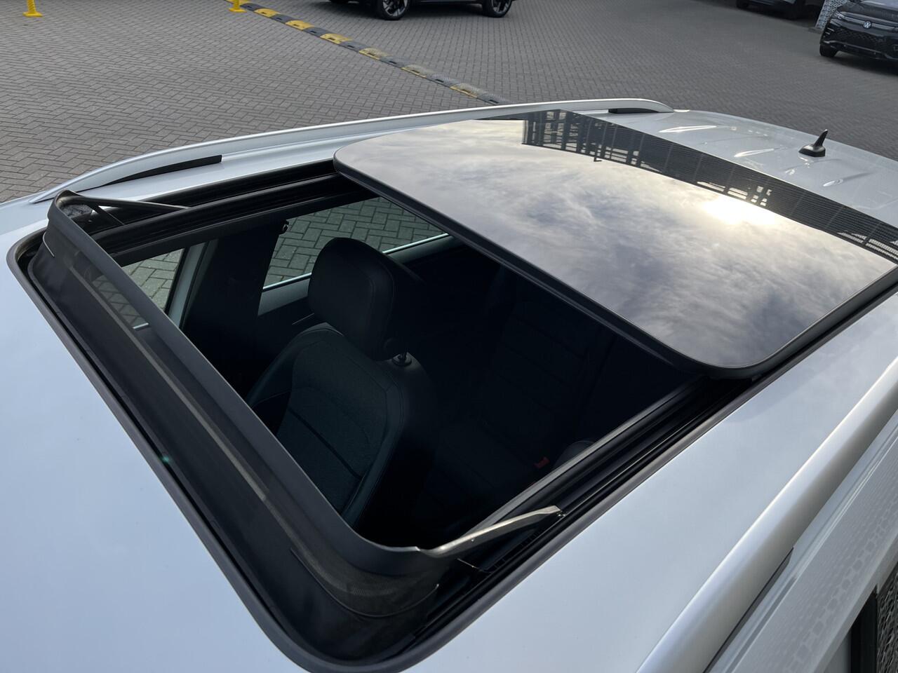 Seat Tarraco 2.0 TSI 4DRIVE Xcellence 7p. / Pano / Navigatie / App connect / 360 Camera / Parkeersensoren V+A / Zwenkbare trekhaak / Memory seat / **