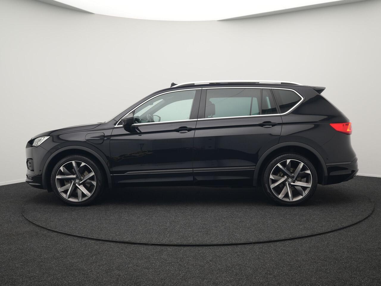 Seat Tarraco 1.4 TSI e-Hybrid FR Plug In Hybrid 245pk Dealer O.H PHEV | Panodak | Adaptive Cruise | 360 Camera | Lederen Sportstoelen Memory & Verwarmd | Apple Carplay | Keyless | Stuur & Achterbank Verwarmd | Blis | Navigatie | Virtual | DAB |