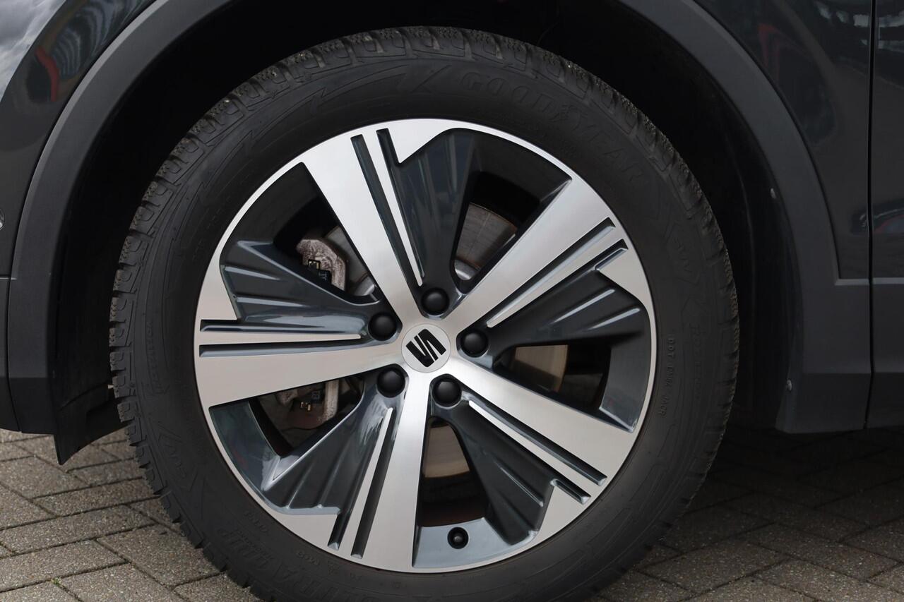 Seat Tarraco 1.4 TSI e-Hybrid PHEV Xperience Business Intense PL ¤691 p/m* 150PK / 110kW achteruitrijcamera elektrische achterklep zwarte dakhemel leder / alcantara digital cockpit navigatie privacy glas draadloos carplay ACC dealer onderhouden