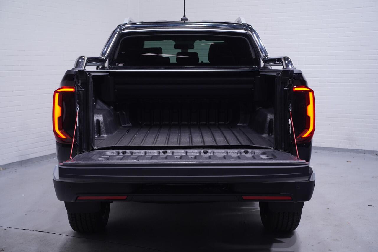 Volkswagen AMAROK 3.0 TDI 240 pk Aventura Aut. Navi, Elek. Rolkoffer Stylingbar, BPM vrij, Adapt. Cruise, LED Koplampen, 2-Zits