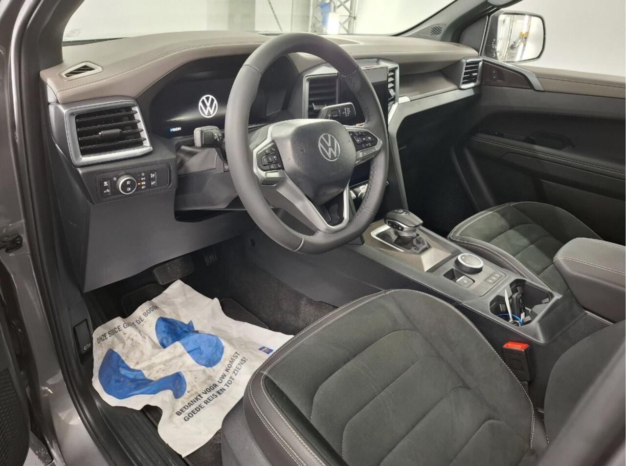 Volkswagen AMAROK 3.0 TDI 4Motion Double Cab Trekhaak / Navi / Carplay / Camera / Keyless / Half Leer / LED