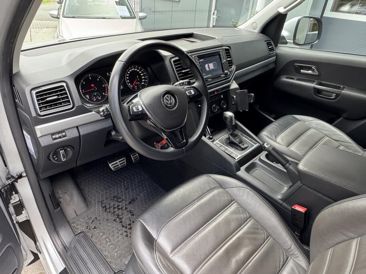 Volkswagen AMAROK 3.0 TDI V6 260pk DSG 4Motion DC Highline Lederenbekleding Navigatie Apple Carplay Laadbak inrichting Camera