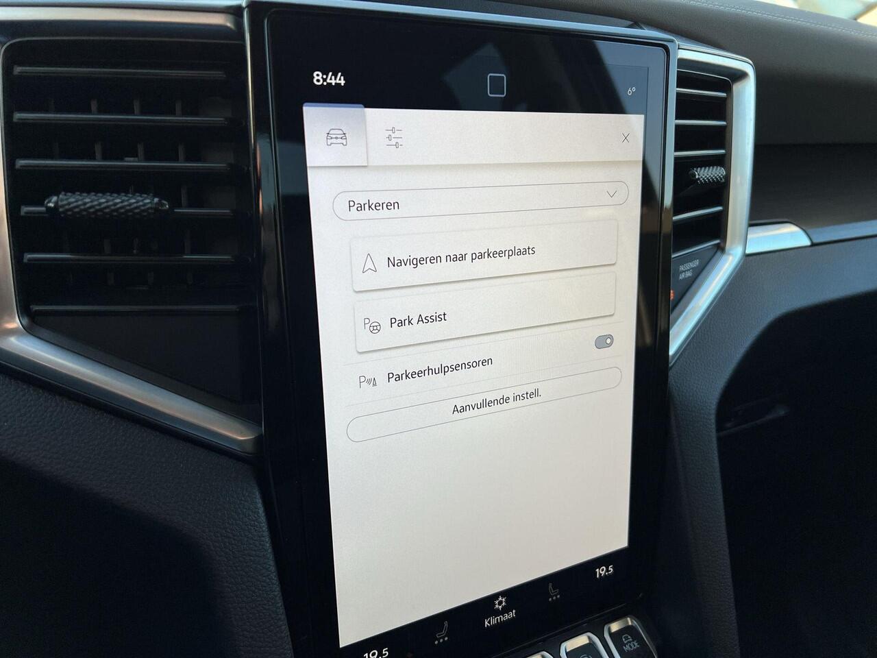 Volkswagen AMAROK Plus Cabine 3.0 TDI V6 240 pk Automaat 4x4 | Style | Rolbeugel | Trekhaak | 360 Camera | ACC | Incl. wand |