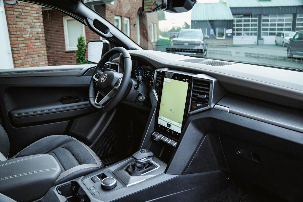 Volkswagen AMAROK 3.0 TDI V6 240PK 4-Motion Aventura ROLLO Elektr. IQ LED | Elek Rolkoffer | 2-zits. |