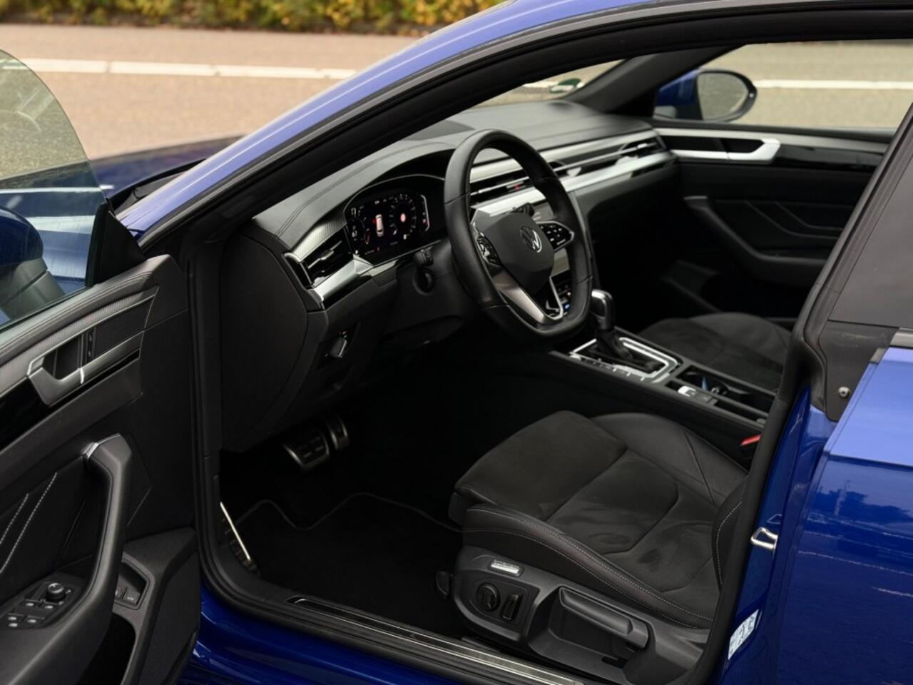 Volkswagen Arteon 1.4 TSI e HYBRID R-LINE STANDKACHEL TREKHAAK CAMERA DIGITALE COCKPIT