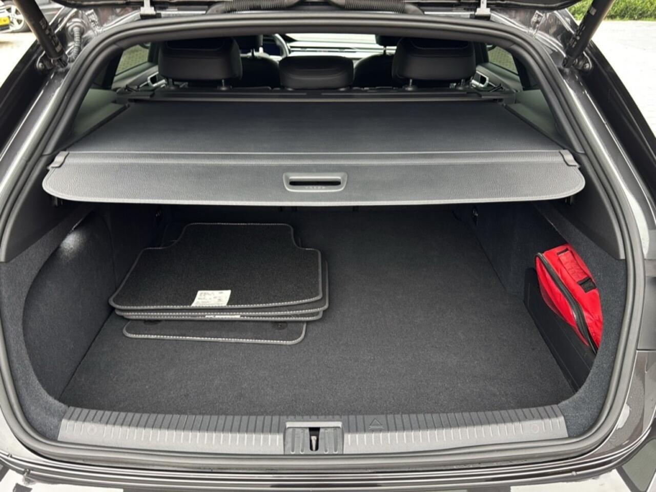 Volkswagen Arteon 1.4 TSI DSG R-LINE EHYBRID TREKHAAK/360-CAMERA/NAVI/ACC/E-KLEP/STOELVERW