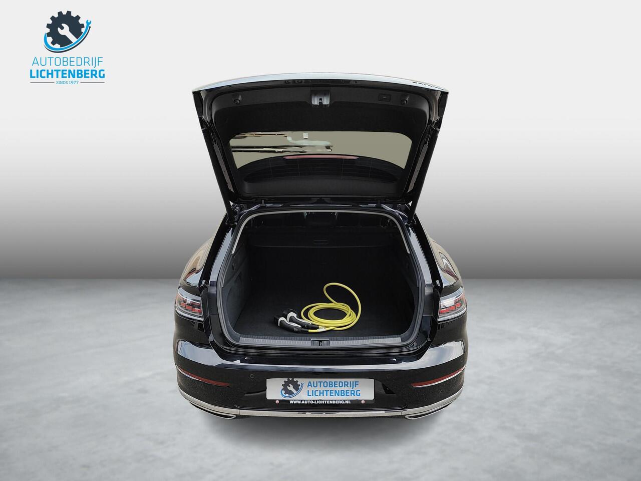 Volkswagen Arteon Shooting Brake 1.4 TSI eHybrid Elegance Business+ Adaptive Cruise / A. Camera / E. Achterklep
