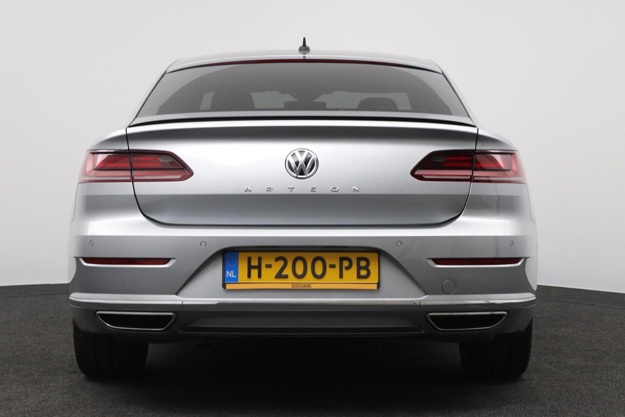 Volkswagen Arteon 1.5 TSI Business R | Panoramadak | R Line | Camera |