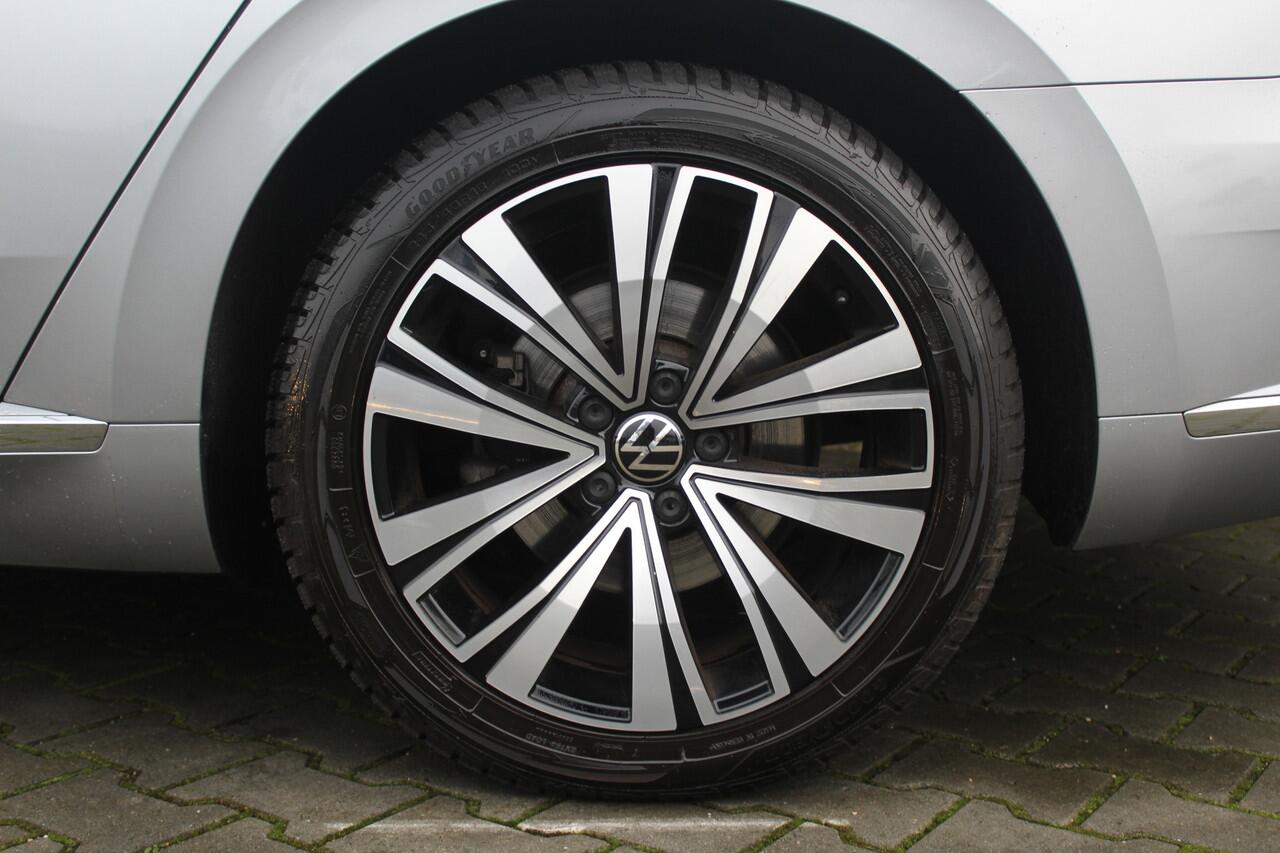 Volkswagen Arteon Shooting Brake 1.4 TSI 218PK eHybrid Elegance Business+ | Incl. 12 maanden garantie | Panoramadak | Adaptive cruise | Clima | Trekhaak wegklapbaar | LED | Stoelverwarming V+A | Camera | Elektr. kofferklep | Alcantara/leer stoelen | Keyless entry | Dealer 