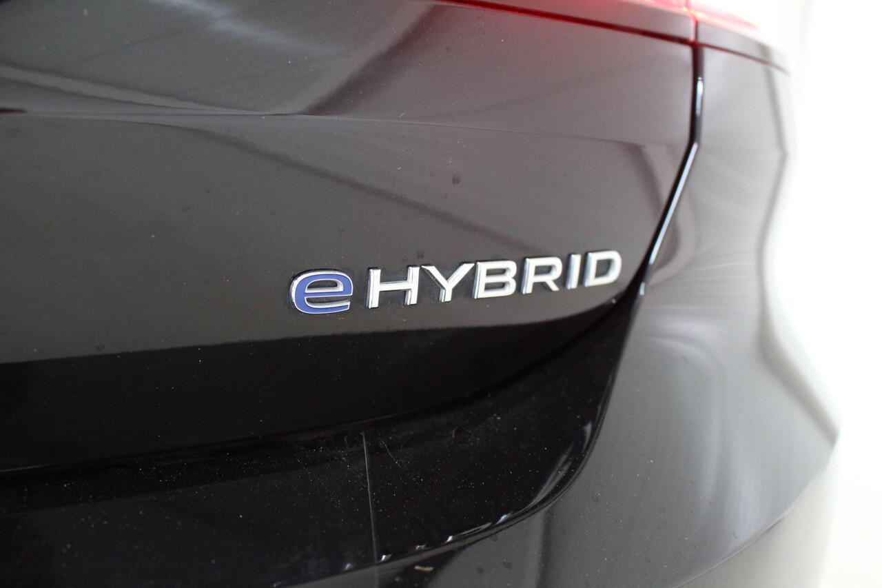 Volkswagen Arteon Shooting Brake 1.4 TSI eHybrid R-Line Business+ Panoramadak | Navigtaie | Leder | Camera | 18" Velgen | 96% SoH