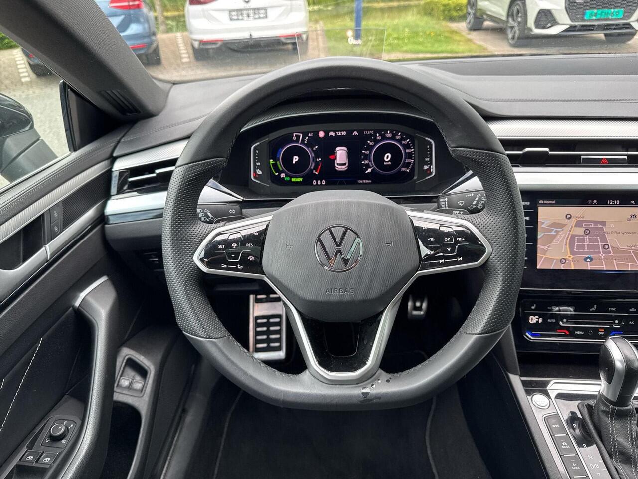 Volkswagen Arteon Shooting Brake 1.4 TSI eHybrid R-Line Business+ | PHEV | 87% SOH | Trekhaak | ACC | 218 Pk | HUD | A. Camera |