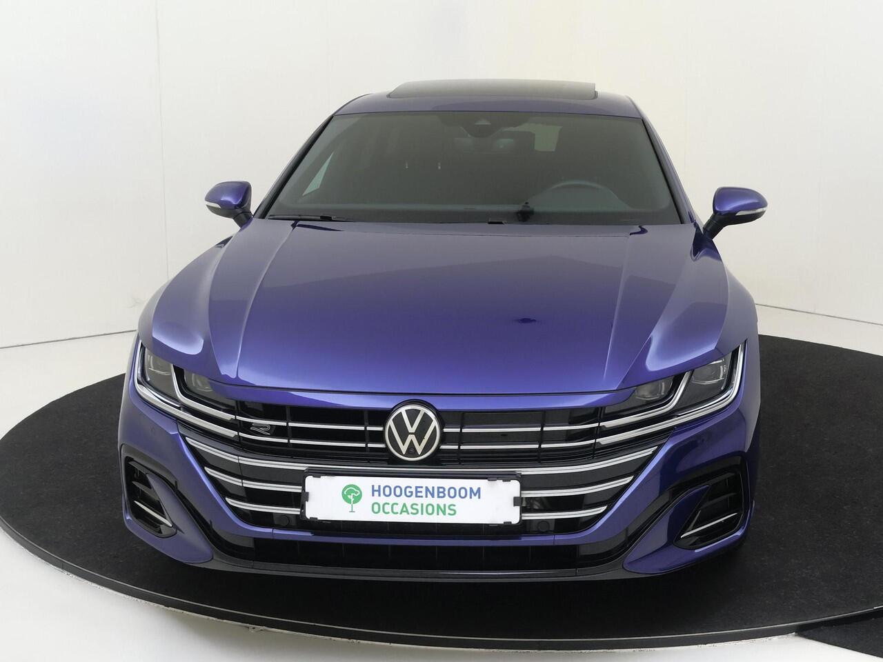 Volkswagen Arteon Shooting Brake 1.4 TSI eHybrid R-Line Business | SoH 100% | Panoramadak | 360 camera | Adaptieve demping systeem | 3-zone airco | Parkeerassistent | Dodehoek detectie | Keyless |