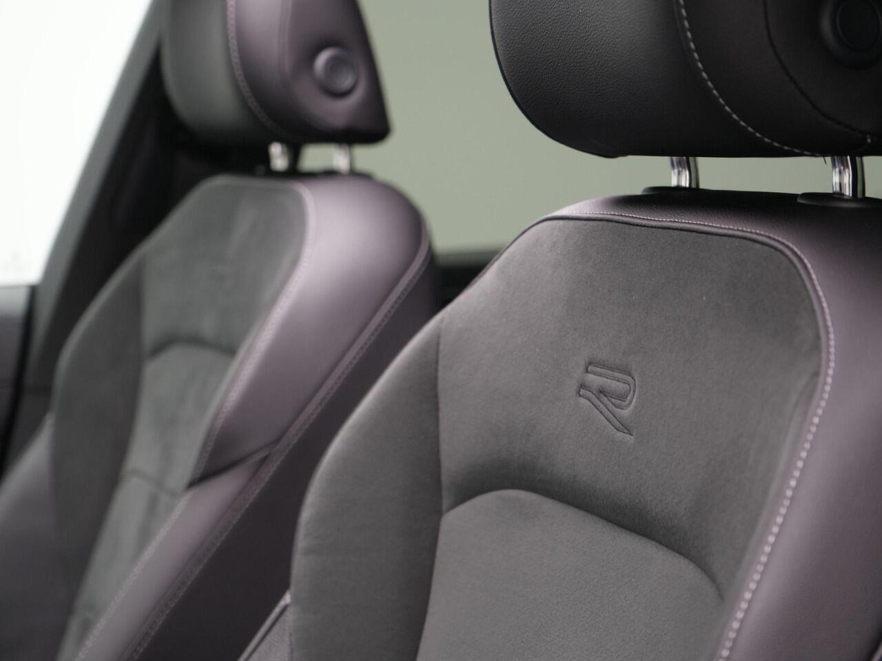 Volkswagen Arteon Shooting Brake 1.4 TSI eHybrid 218 pk DSG R-Line Business+ | Panoramadak | Trekhaak | Standkachel | Adaptive Cruise | 18 inch