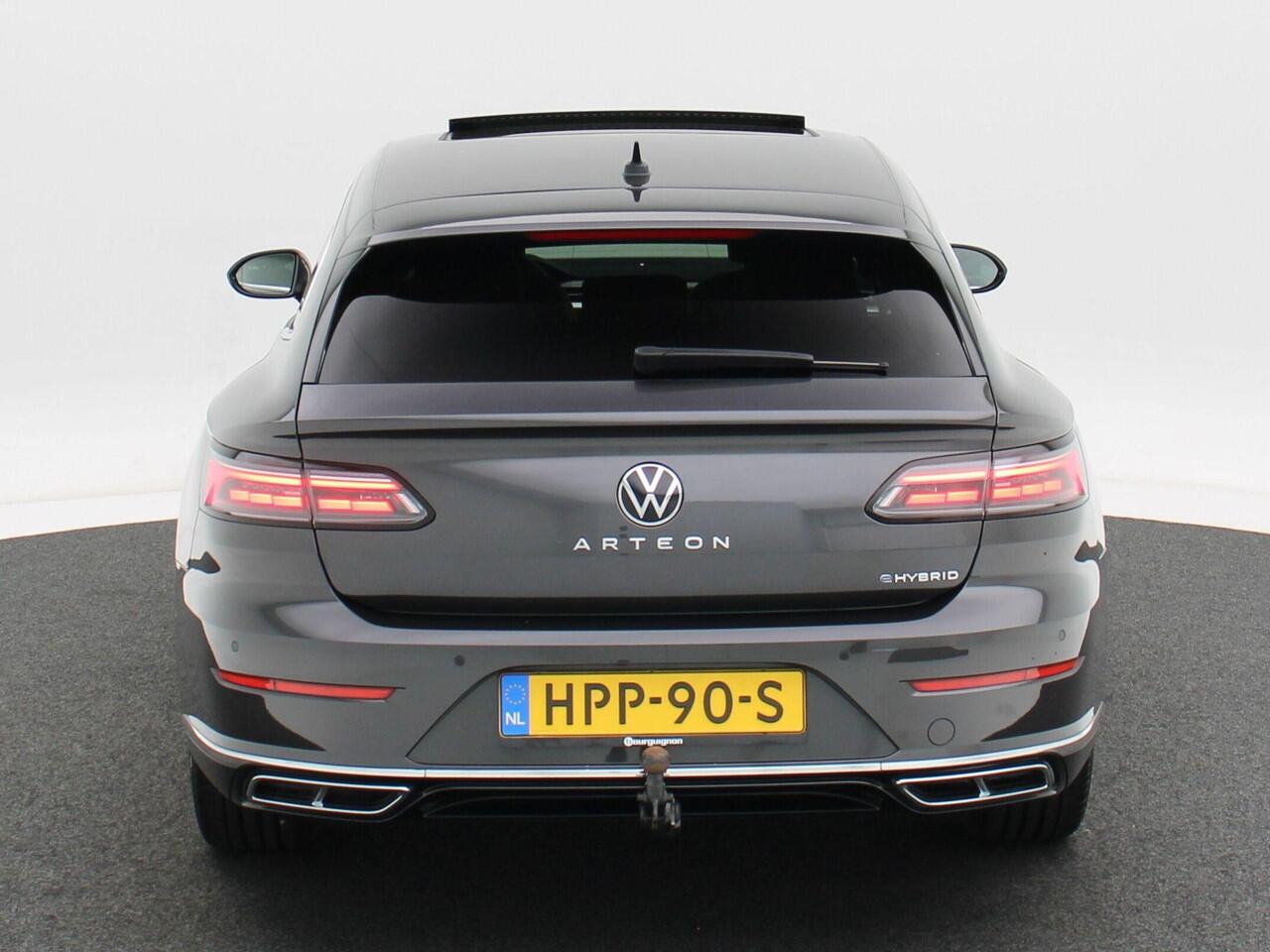 Volkswagen Arteon Shooting Brake 1.4 TSi 218 Pk Automaat eHybrid R-Line Business+ | Head-Up | Full LED | 360° Camera | Trekhaak | Panorama Dak | Stoel en Stuur Verwarming | Elektrische Achterklep | Carplay | Navigatiesysteem | Climate Control | 19 Inch | 69.579 Km!!