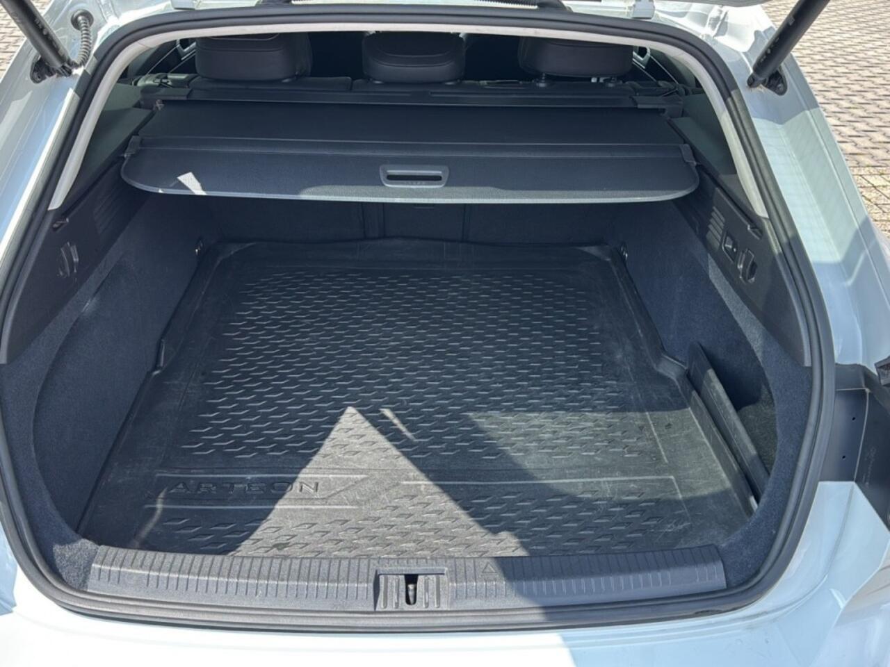 Volkswagen Arteon 1.4 TSI DSG ELEGANCE EHYBRID TREKHAAK/NAVI/ACC/PDC/STOELVERW/E-KLEP